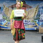 Atayasa Bina Syafaat Terima Piagam Penghargaan, Tampilkan Tari Jaipong Katumgiri di HUT ke-25 Kota Tasikmalaya